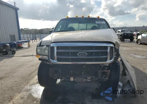 2000 Ford F250 Super Duty from USA, damaged, VIN 1FTNW21S0YEB40905